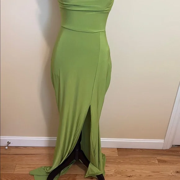 Windsor Green Spaghetti Strap Maxi Gown - Picture 3 of 5